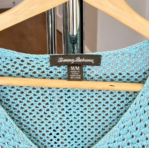 TOMMY BAHAMA BLUE V-NECK OPEN WEAVE SWEATER SIZE MEDIUM - Picture 3 of 7